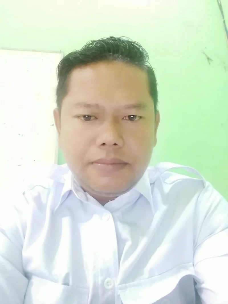 Arif Hamzah, S. Pd